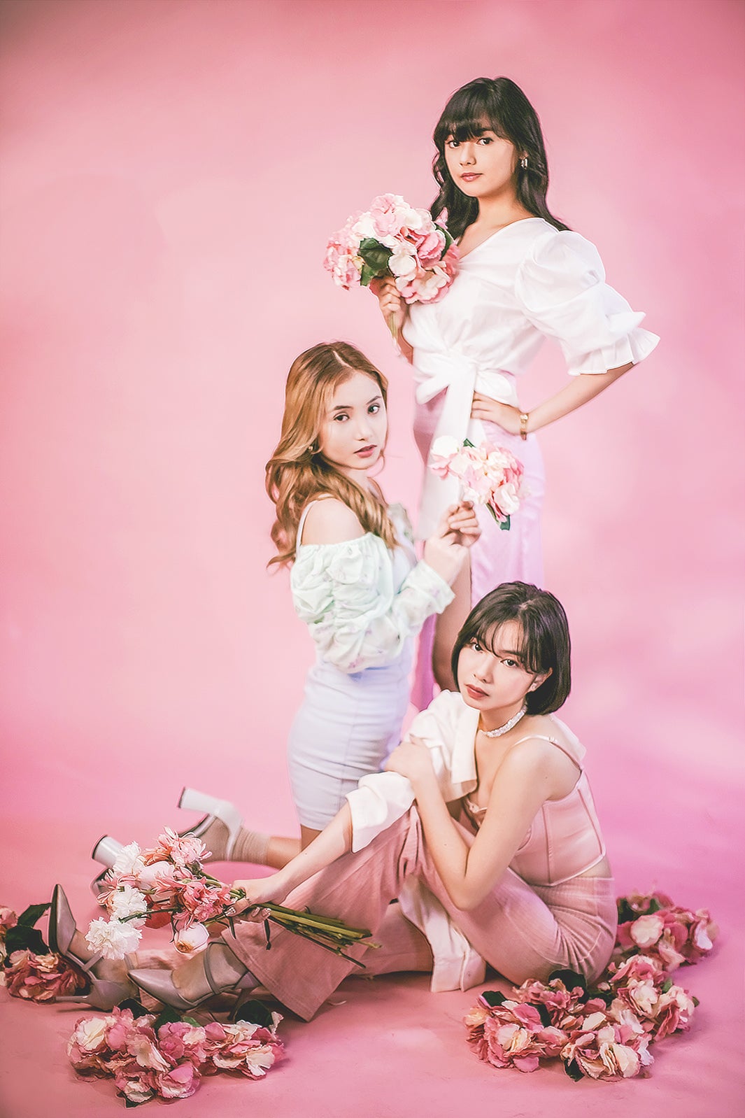 Baby Blueメンバービジュアル（AMY、COLEEN、JAN）（C）HHE