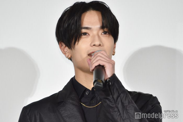 莉子のものもらいに気づいていた高橋恭平(C)モデルプレス
