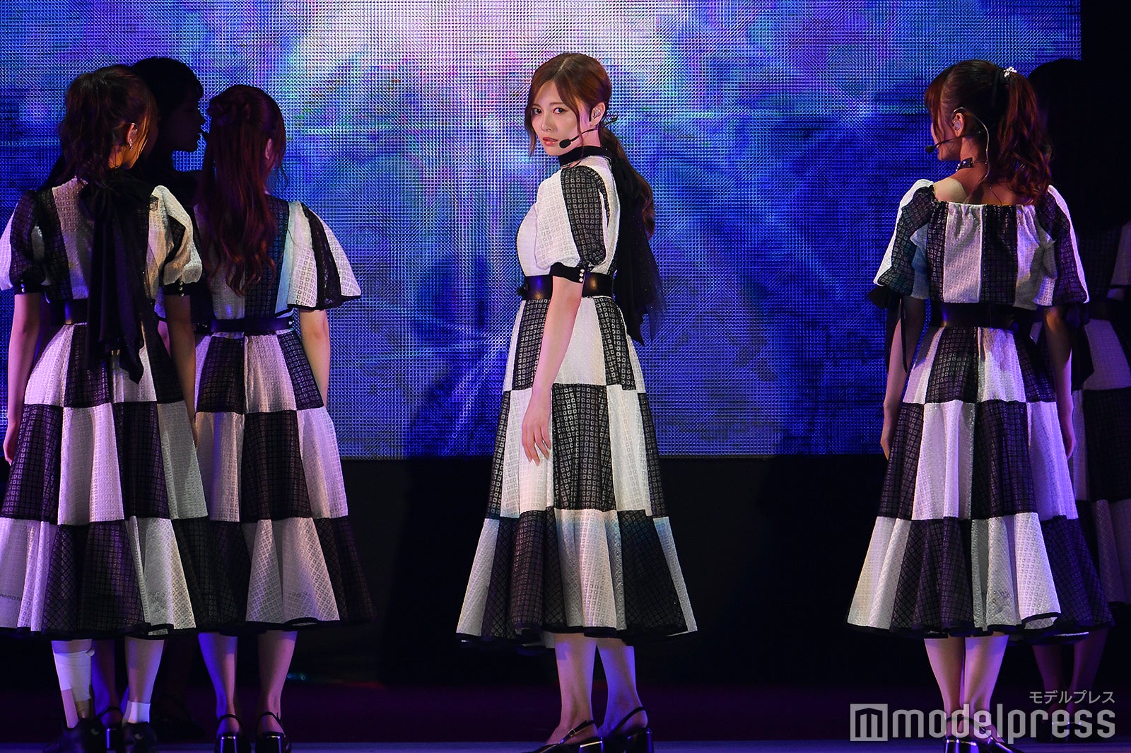 乃木坂46白石麻衣が卒業発表 ファンが予測した“伏線”が話題に