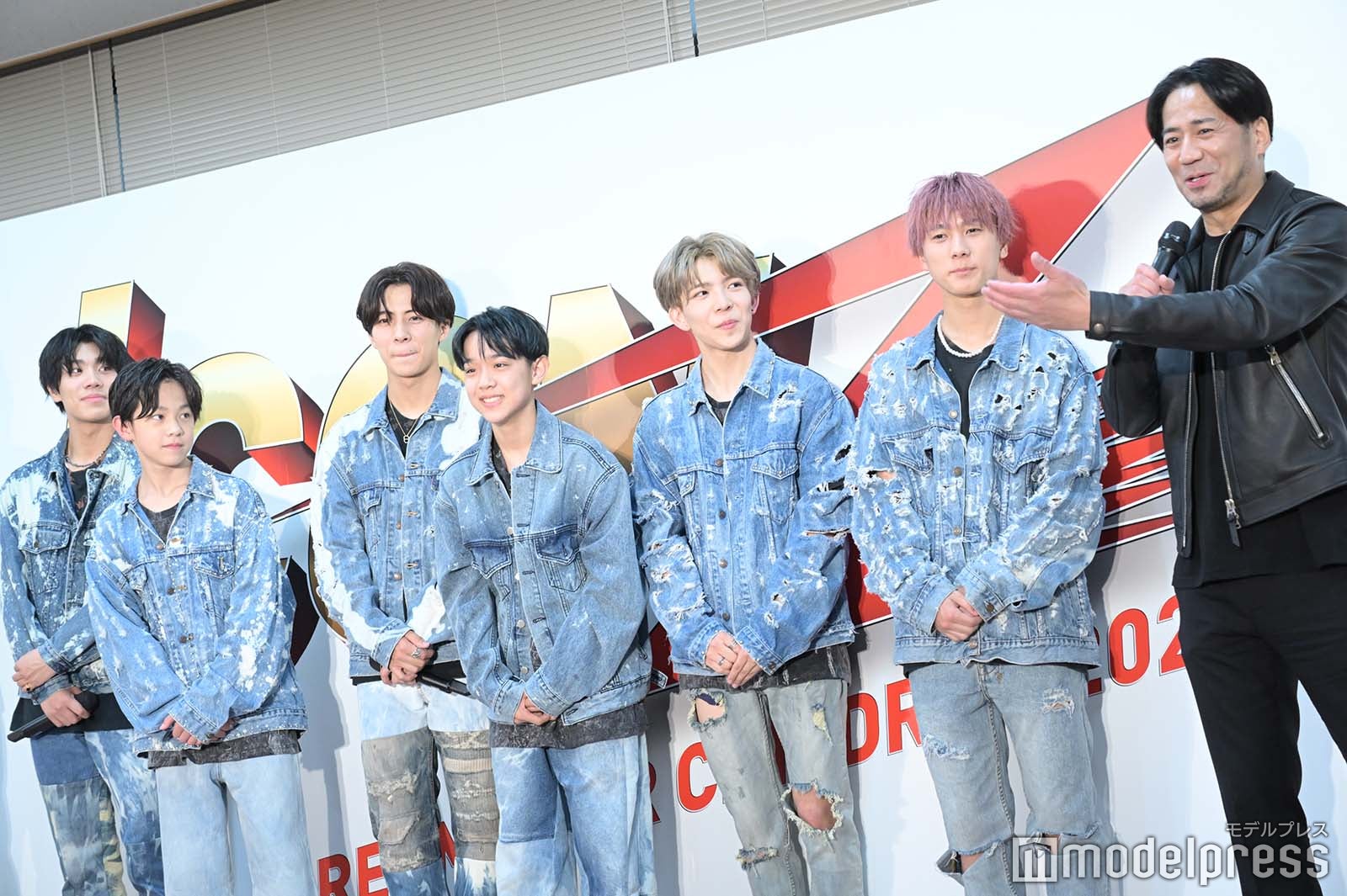 （左から）岩城星那、難波碧空、中村竜大、百田隼麻、山田晃大、岡尾真虎、HIRO （C）モデルプレス