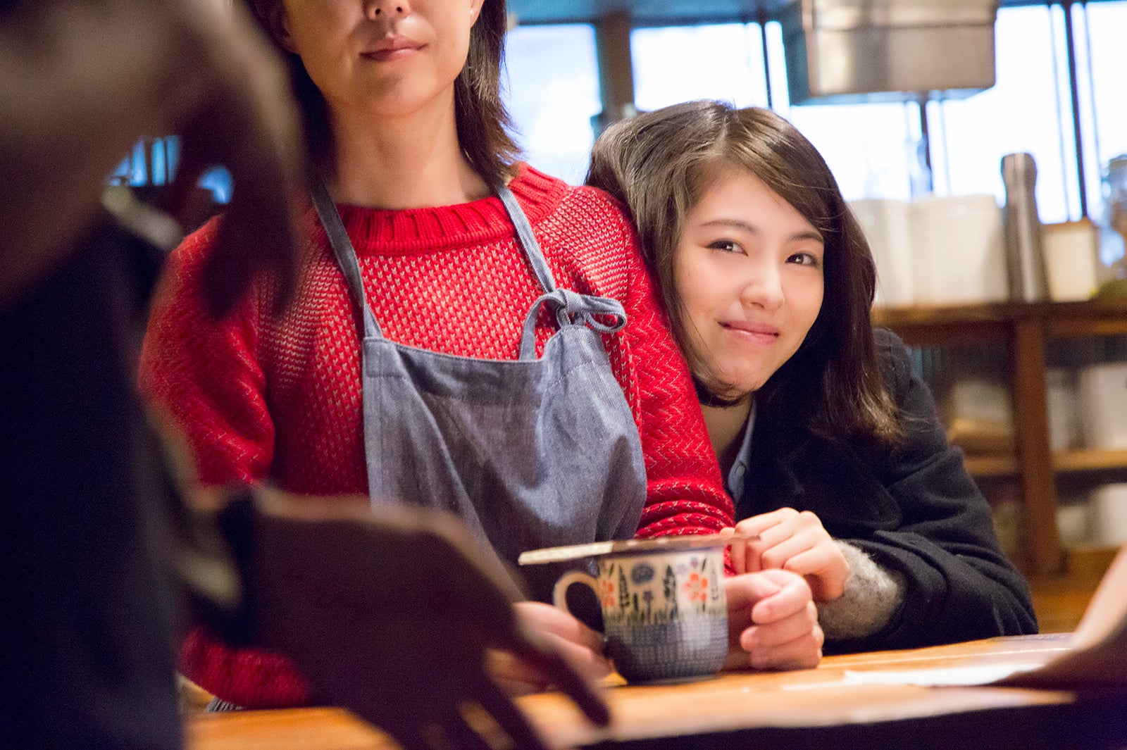 浜辺美波／新CMメイキングカット（提供画像）