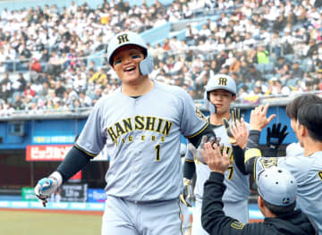 阪神・森下 ただいま弾！ベネズエラ戦一発ほうふつ 低めカーブすくい上げ「とりあえず一本出てホッとしました」