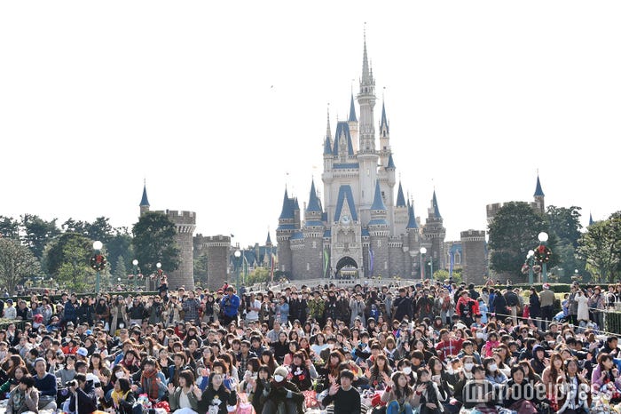 多くのゲストが詰めかける(C)モデルプレス