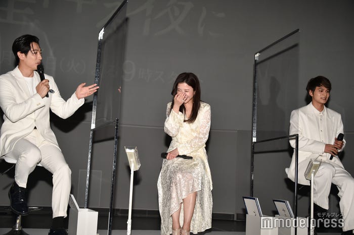 下ネタの手話の話題を掘り返して吉高由里子から突っ込まれるディーン・フジオカ (C)モデルプレス