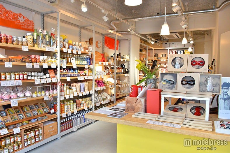 金沢の“いいもの”を集めたギフトショップでお土産探し