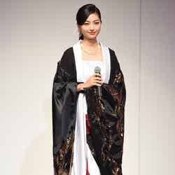 「2016ミス・ユニバース日本代表」中沢沙理（C）モデルプレス