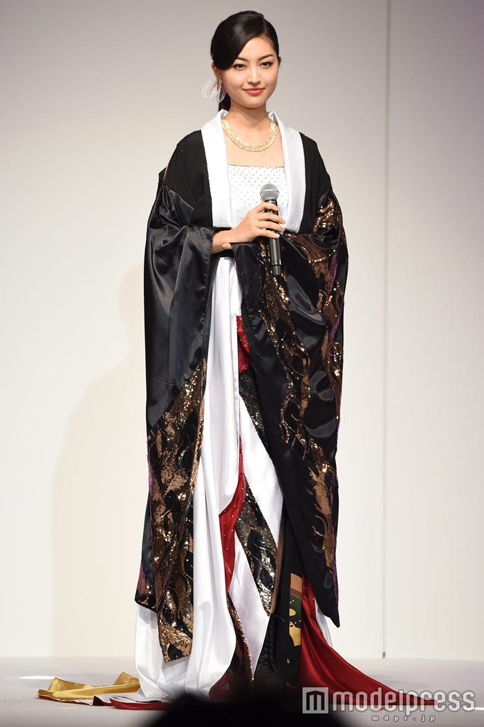 「2016ミス・ユニバース日本代表」中沢沙理(C)モデルプレス