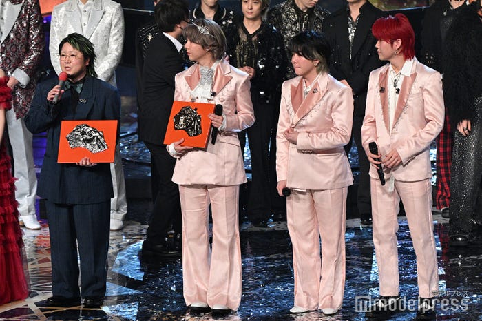 こっちのけんと、Mrs. GREEN APPLE(C)モデルプレス