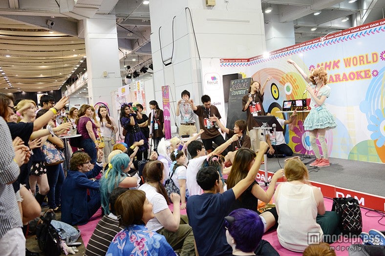 J-POPカラオケで大きな盛り上がりに／「NHK WORLD」「DAM」ブース