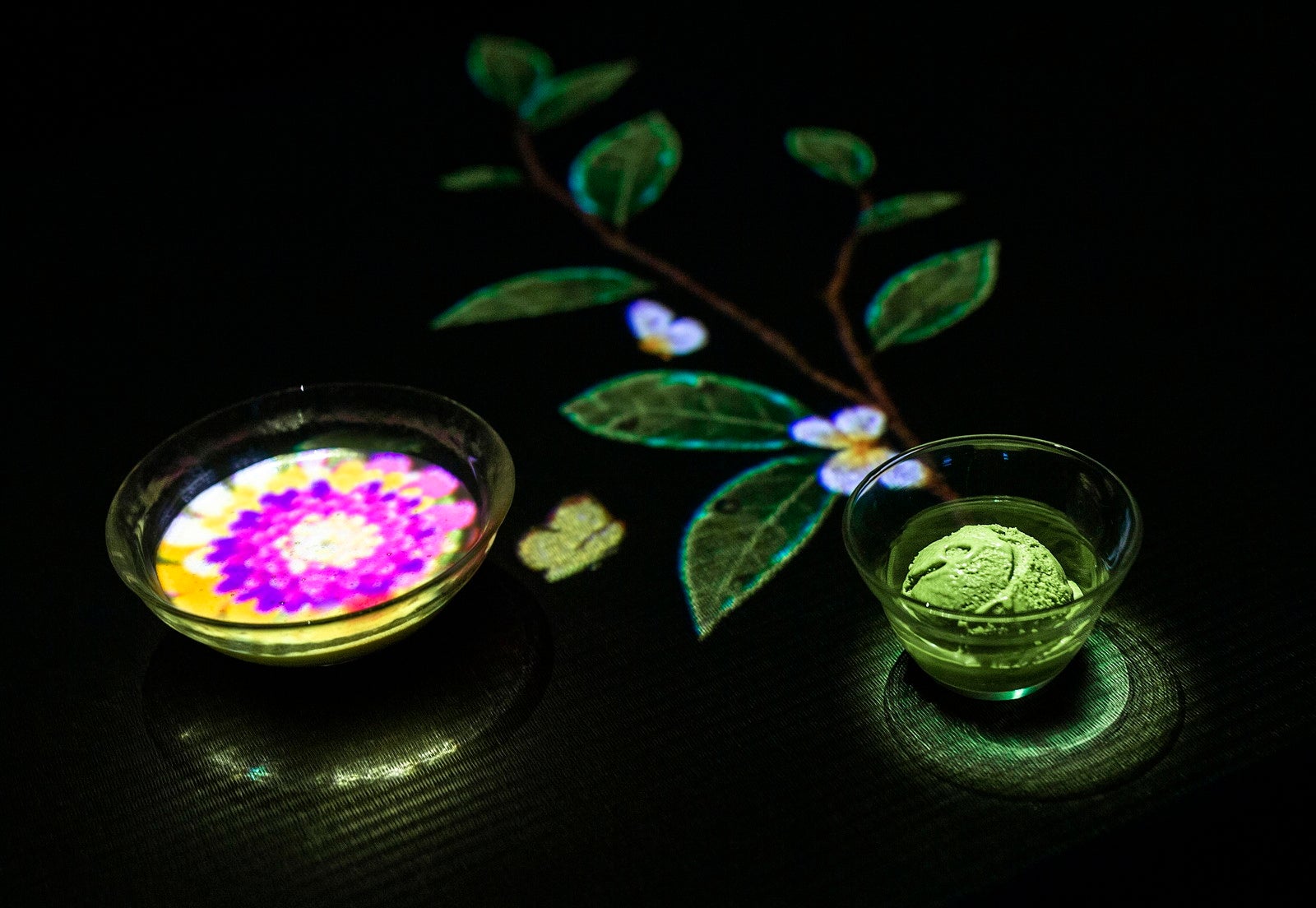 EN TEA HOUSE 幻花亭 ※画像はイメージ／画像提供：チームラボ