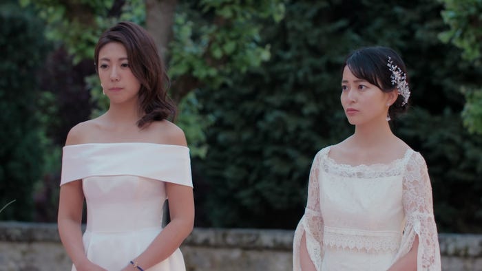 水田あゆみ、岩間恵「バチェラー・ジャパン」シーズン3 エピソード11(C)2019 Warner Bros. International Television Production Limited. All rights reserved.