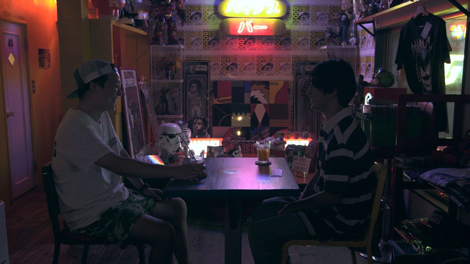 マーベルバーの面接を受ける流佳「TERRACE HOUSE TOKYO 2019-2020」17th WEEK （C）フジテレビ／イースト・エンタテインメント