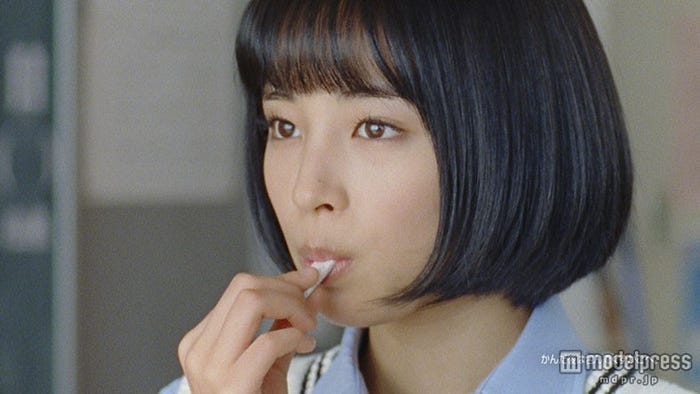 広瀬すず出演「Fit’s」の新CM「スクール」篇のワンカット