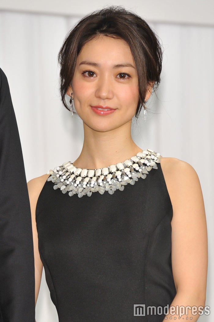 大島優子 オン眉 イメチェンヘアで笑顔全開 モデルプレス