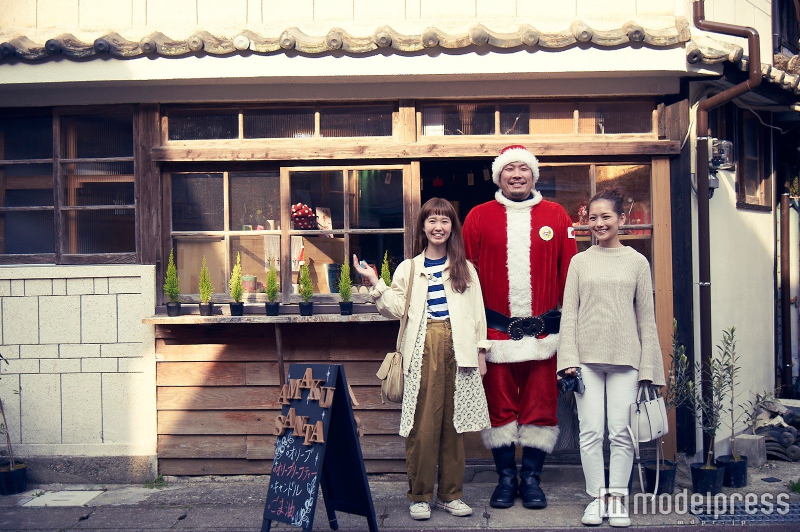 「AMAKUSANTA（アマクサンタ）」／（写真左から）柴田紗希、店主、武智志穂