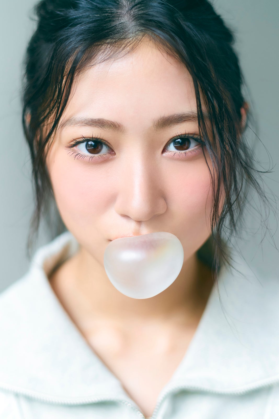 乃木坂46川端晃菜の撮り下ろしグラビア公開「6期生グラビア Nogizaka Colors」第8弾
