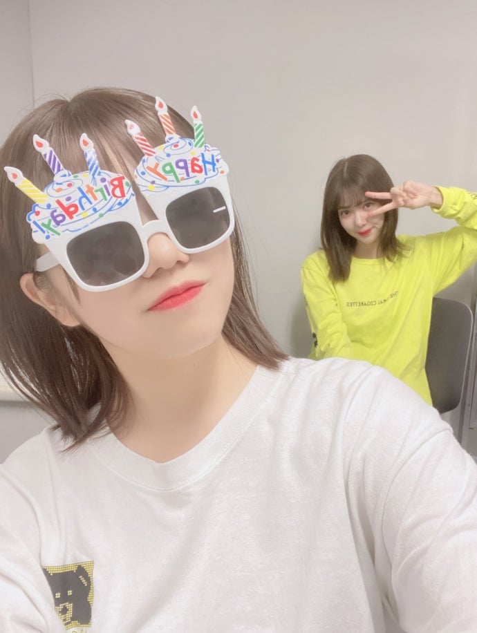 イメチェン後の武元唯衣、松平璃子／武元唯衣オフィシャルブログより