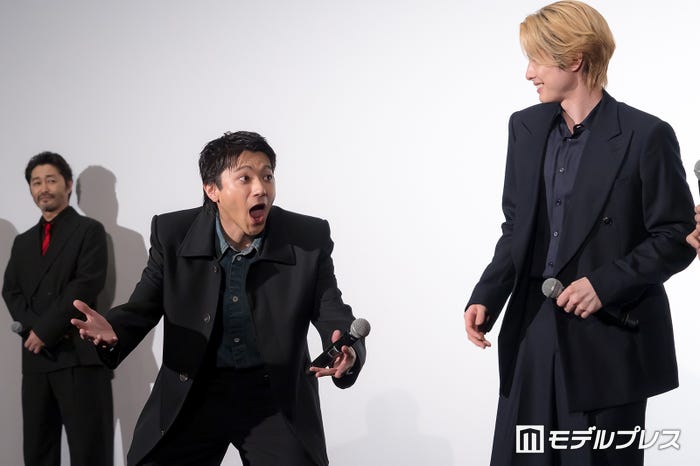 (左から)安田顕、山田裕貴、本田響矢(C)モデルプレス