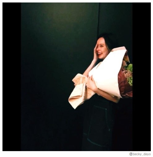 ベッキー、涙で「一生忘れない」