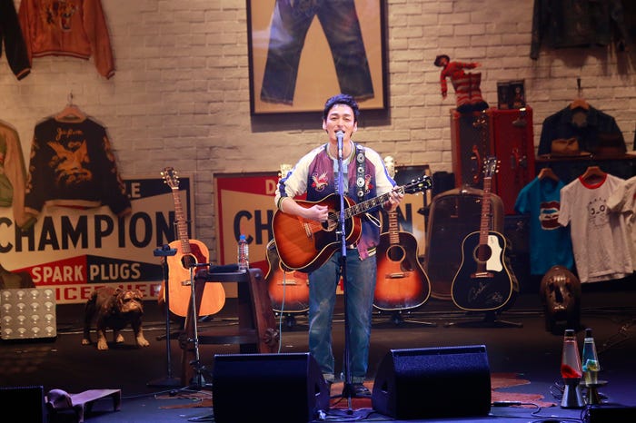 草なぎ剛/Photo:新保勇樹/11月28日公演