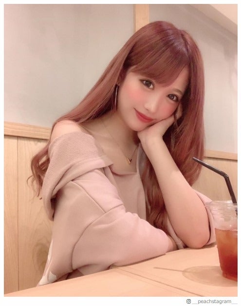 伊藤桃々、“ウーロン茶色”秋カラーにイメチェンでオトナ化 「真似したい」の声続々