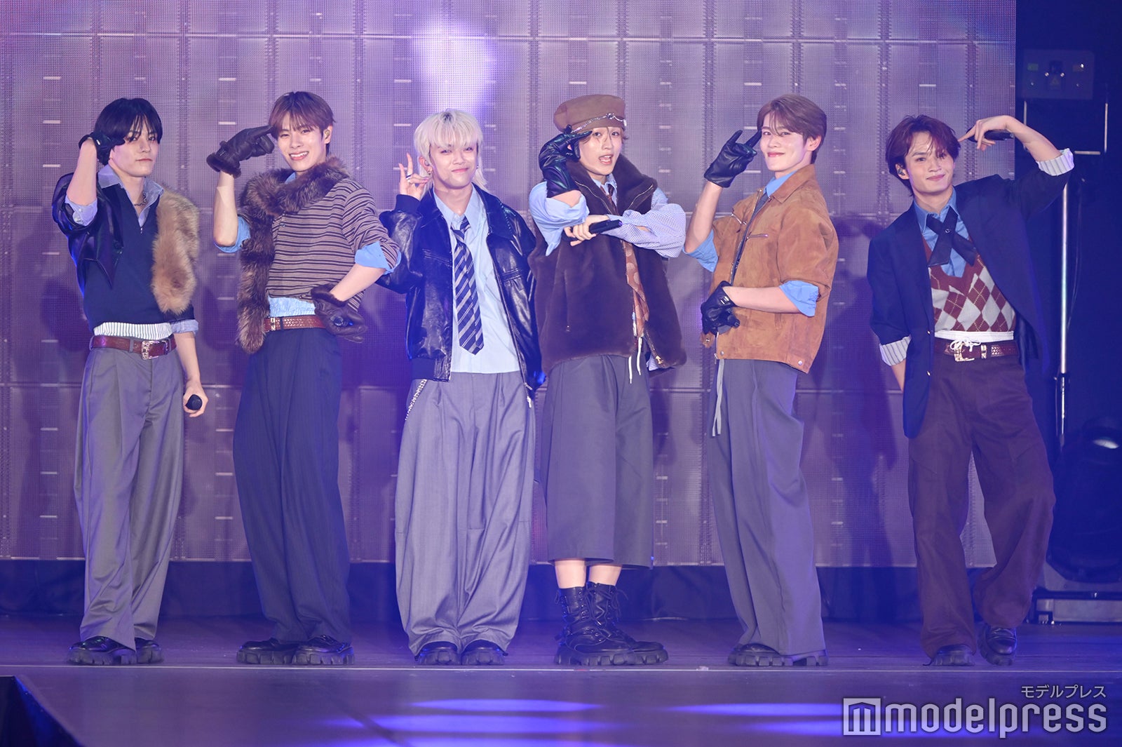 （C）モデルプレス