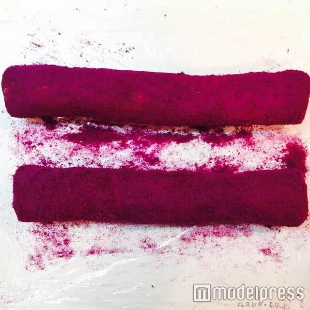 紫いもパウダーをふりかければさつまいも感アップ!/画像提供:柏原歩