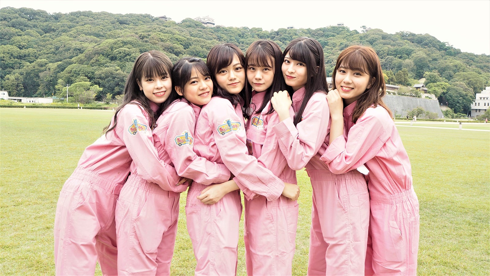 AKB48高岡薫、念願叶い涙 チーム8新メンバー3人に緊急密着