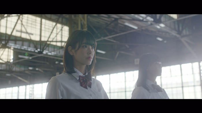 けやき坂46「期待していない自分」MVより(提供写真)