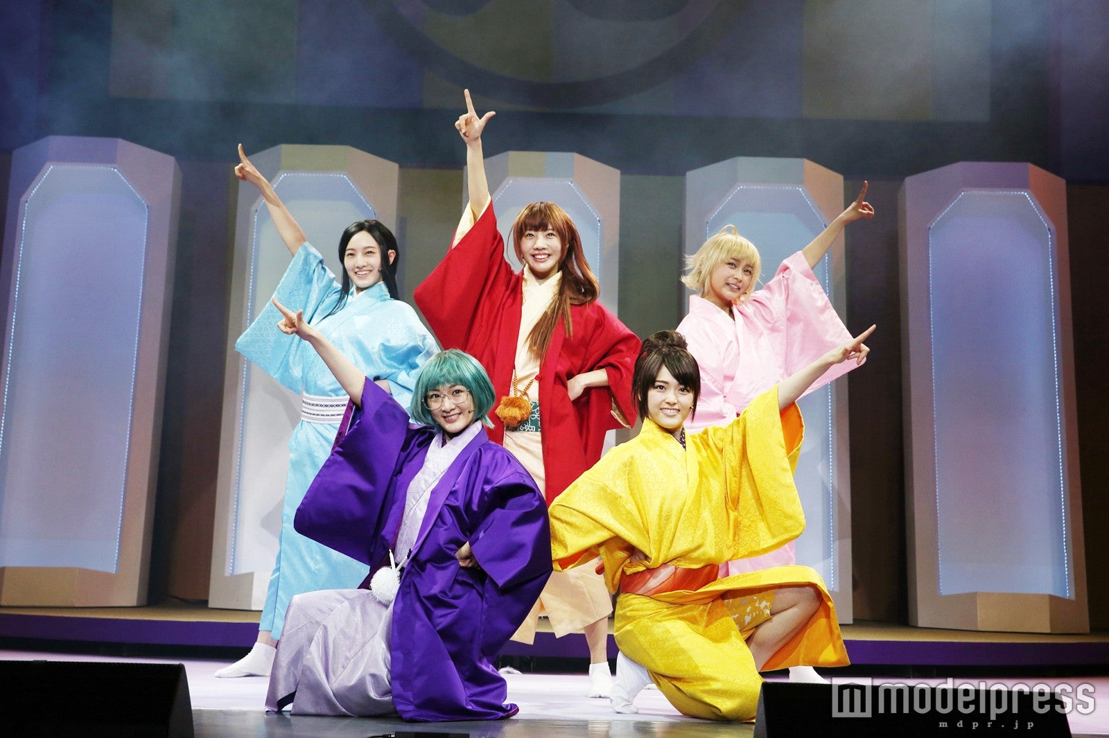 中田花奈、能條愛未、鈴木絢音、生駒里奈、松村沙友理