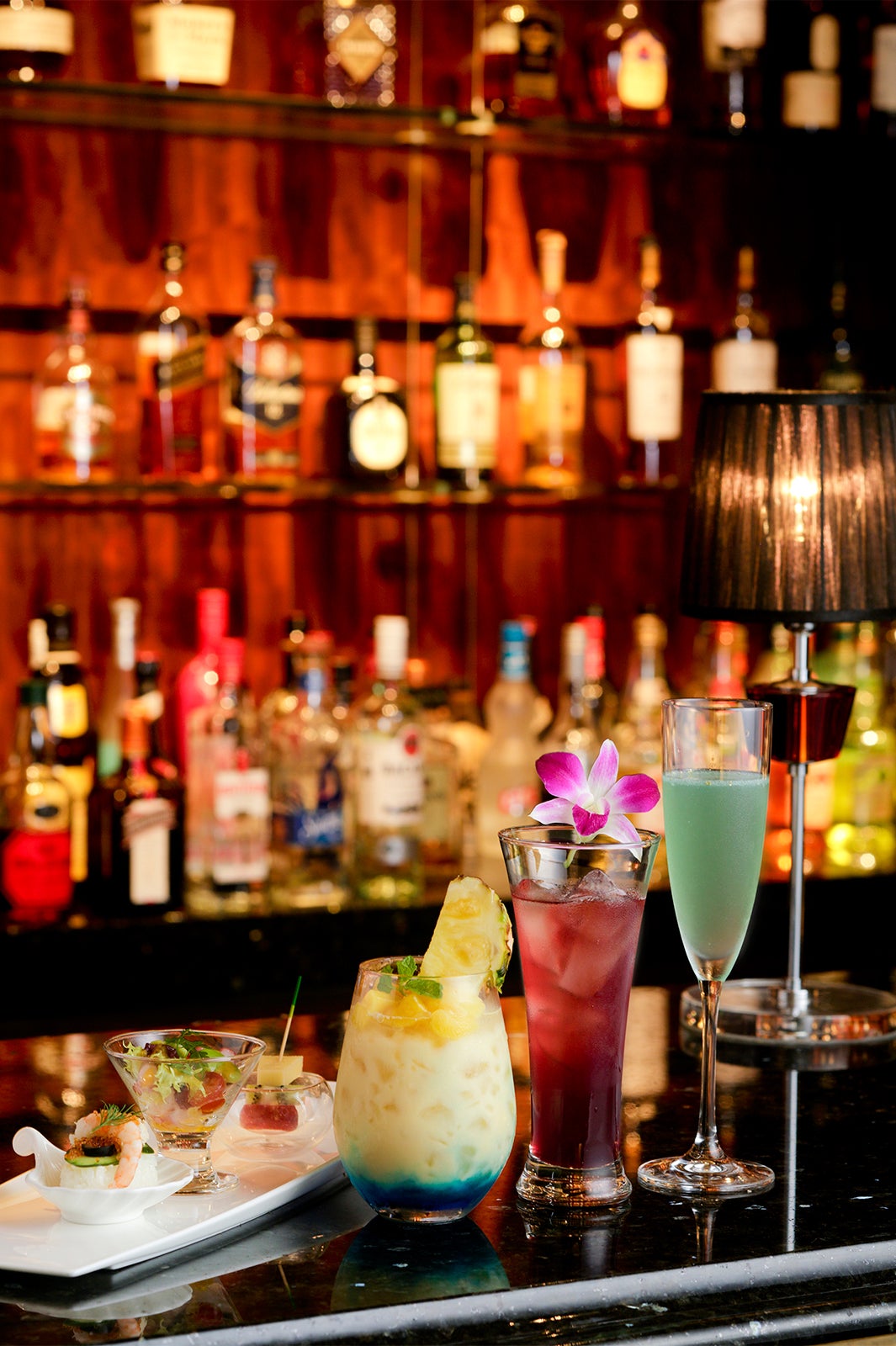 月夜のマーメイド　カクテル＆ティーラウンジイメージ／画像提供：京王プラザホテル