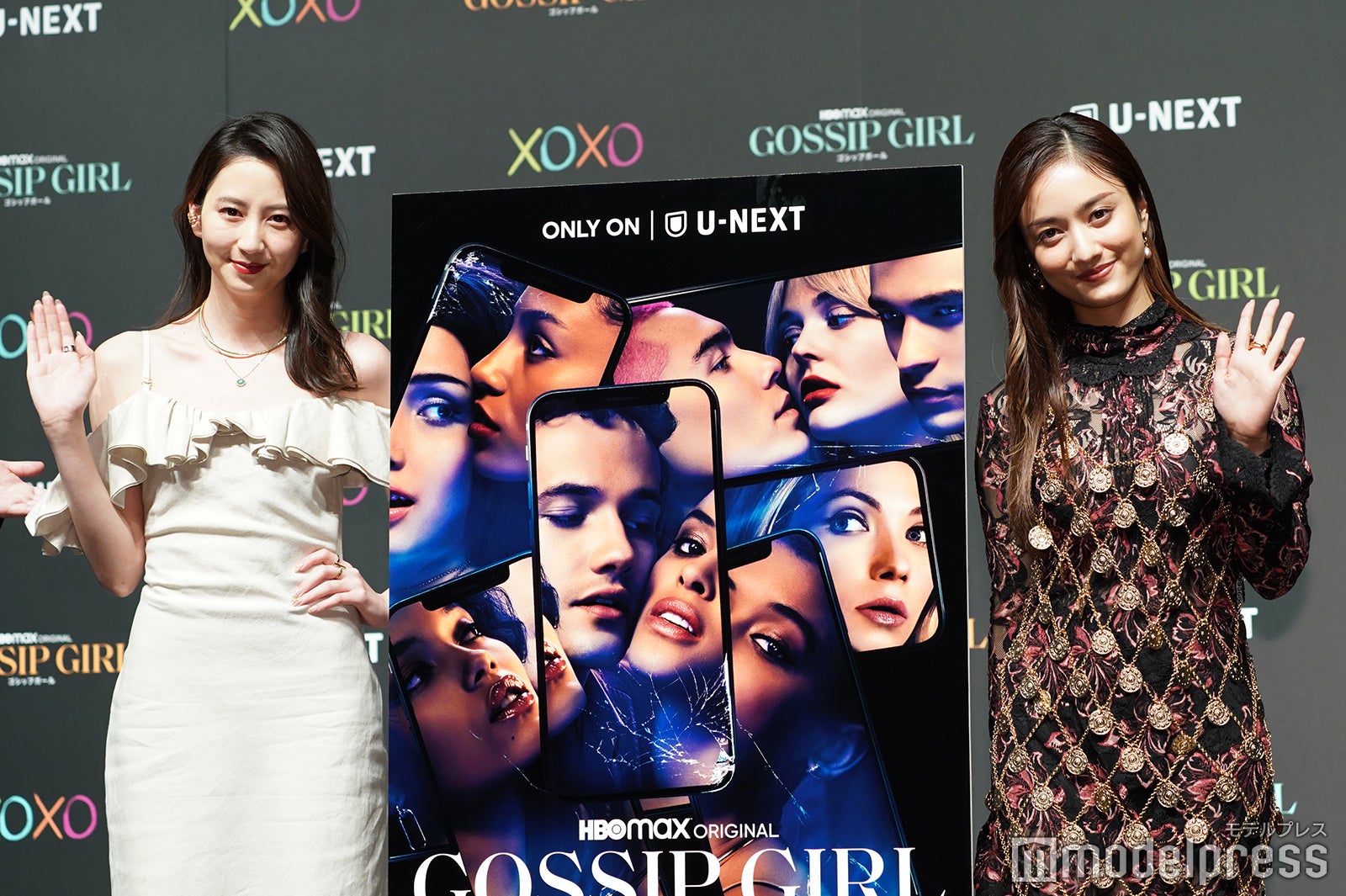 河北麻友子、谷まりあ （C）モデルプレス