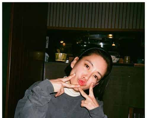 水川あさみ、お茶目なポーズで新年のあいさつ「あさみちゃんの言葉にグッときた」「飾らないところが素敵」の声