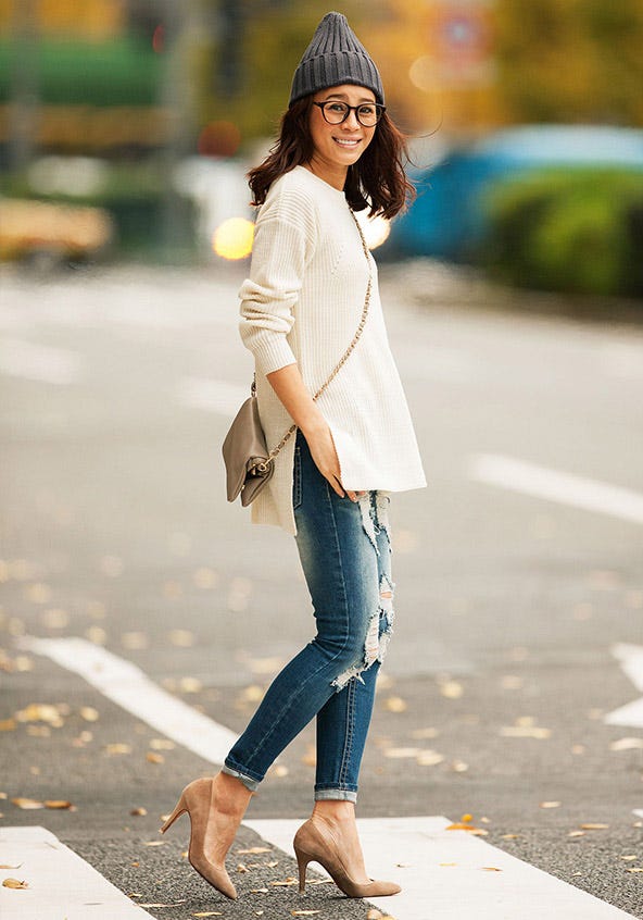 裾スリット片畦アイレットバルキーニット+ハードブロークン カラースキニーパンツ「STYLEST」7,000円(税別)/画像提供:STYLEST