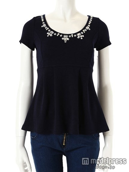 ビジューぺプラムチュニック「fifth」3,013円(税込)