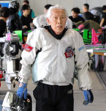 【ボート】住之江 現役最年長レーサー・高橋二朗が白星発進