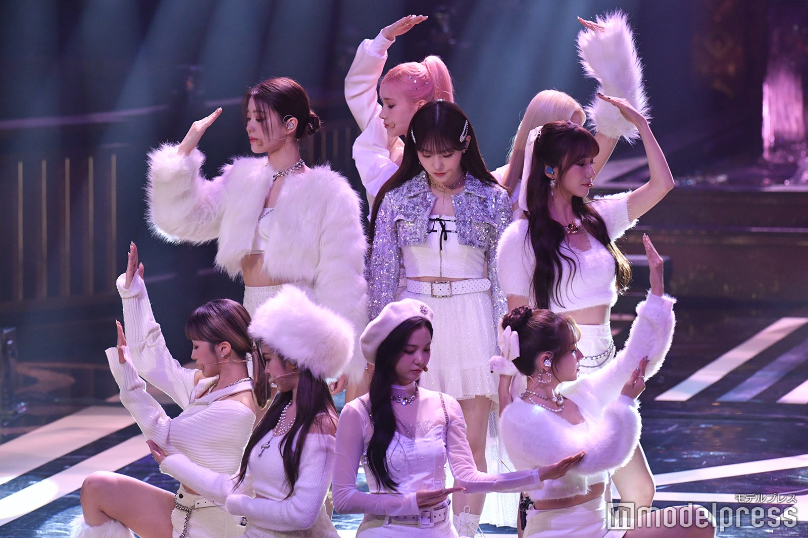 （C）モデルプレス