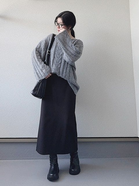 黒ロングスカート コーデ 黒ロングスカートコーデ3