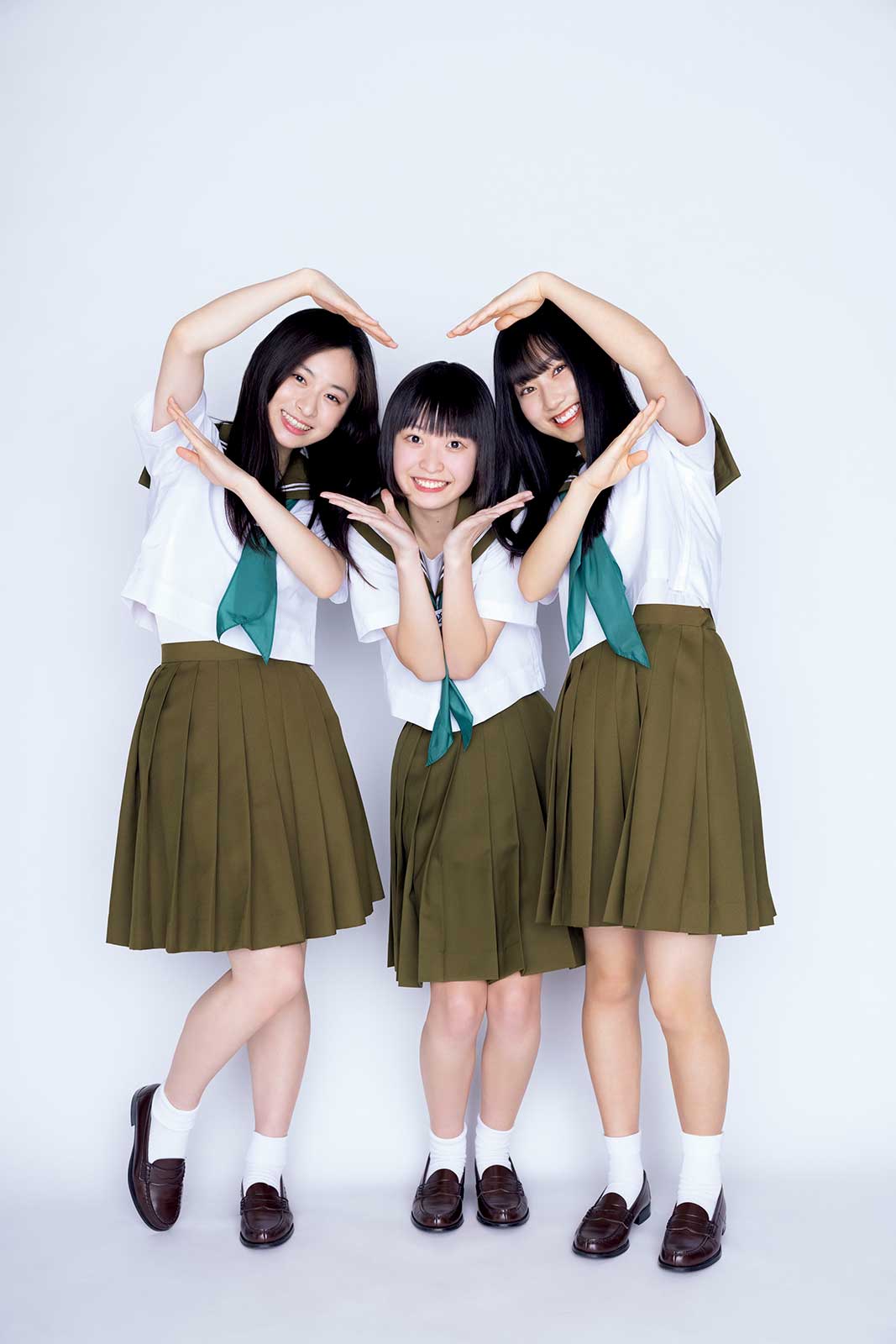 長谷川百々花、坂川陽香、徳永羚海（C）福田ヨシツグ、光文社