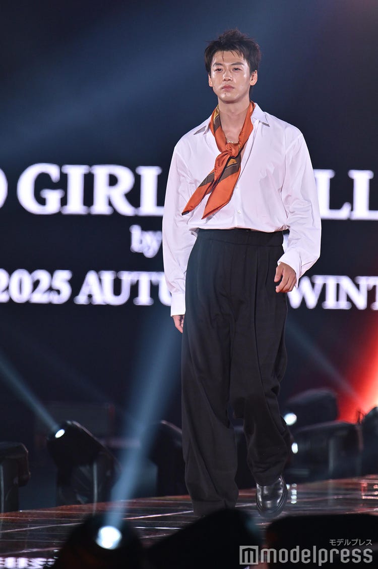 画像12/22) GACKT、新年会に70人超豪華著名人が集結 竹内涼真らとの写真に「メンツが強すぎる」「人脈が異次元」の声 - モデルプレス