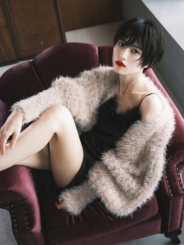 若月佑美「YUMI WAKATSUKI 2025CALENDAR」(提供写真)