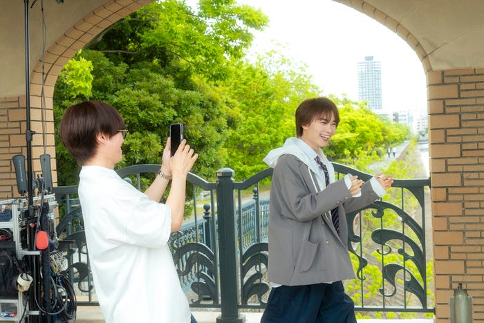 大橋和也、大西流星(C)2024「恋を知らない僕たちは」製作委員会(C)水野美波/集英社