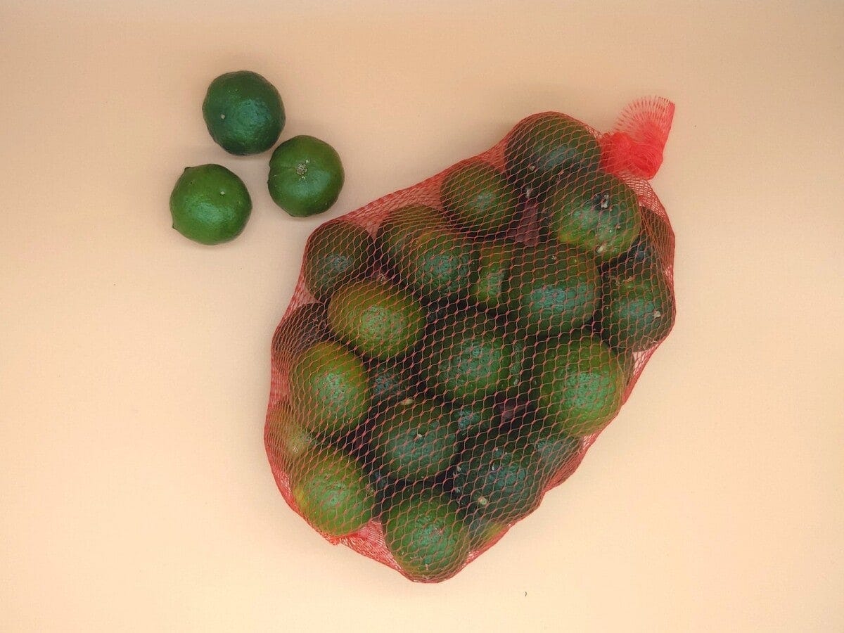 沖縄では刺身を食べるときに使う人もいます