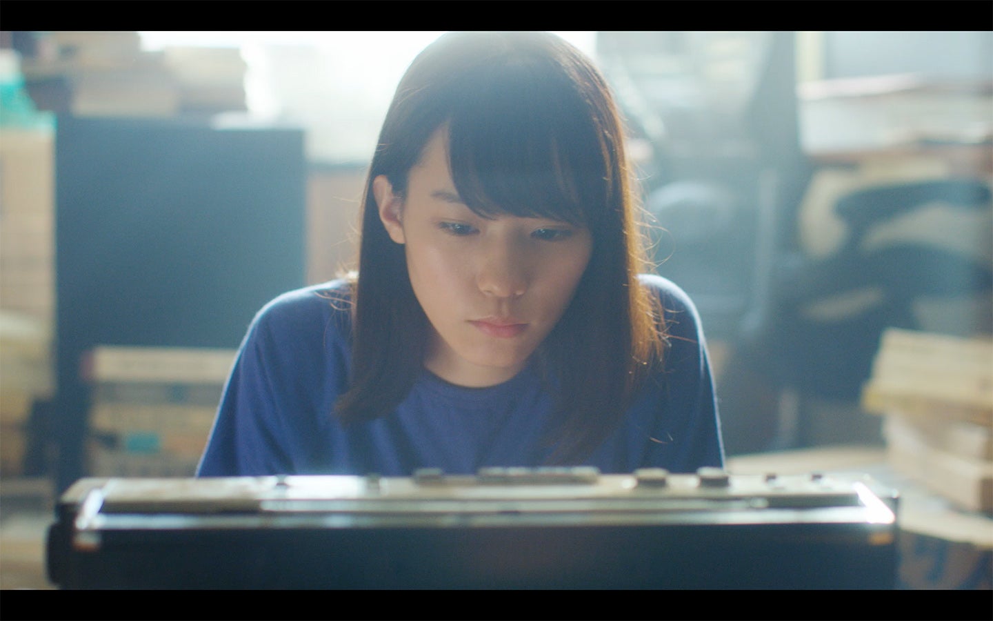 南沙良／「恋に堕ちたら」MVより（提供写真）