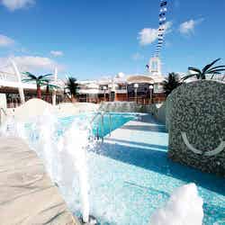 大きなプールがフォトジェニック/MSC Cruises S.A.