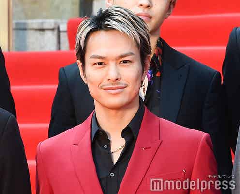 三代目JSB今市隆二、真っ赤なスーツで登場 EXILE小林直己&GENERATIONS佐野玲於とレッドカーペット闊歩<第32回東京国際映画祭>