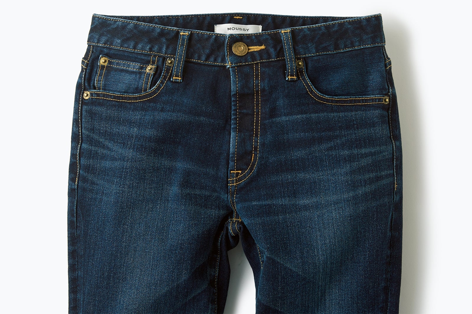 ウエスト下を包んでキレイなヒップ周りに