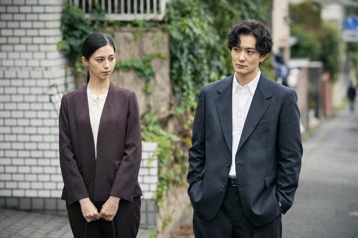 中条あやみ、岡田将生「田鎖ブラザーズ」第1話(C)TBSスパークル/TBS