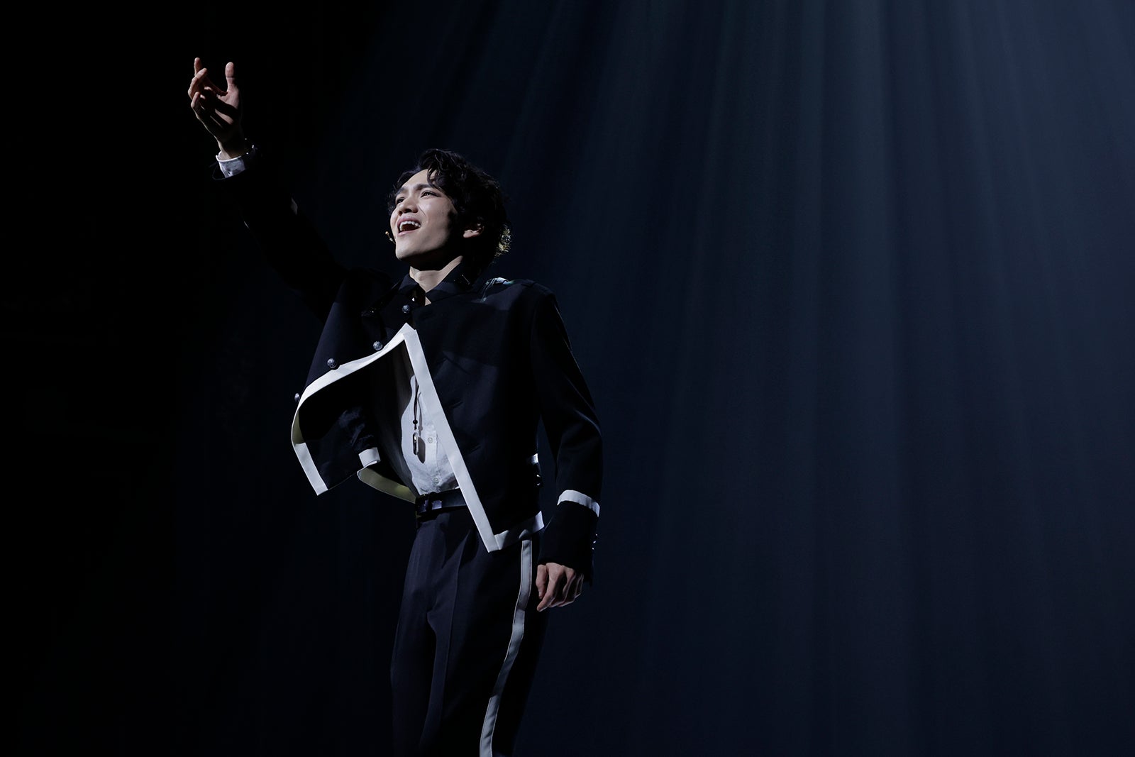 三浦宏規／フレンチロックミュージカル「赤と黒」（撮影：岡千里）