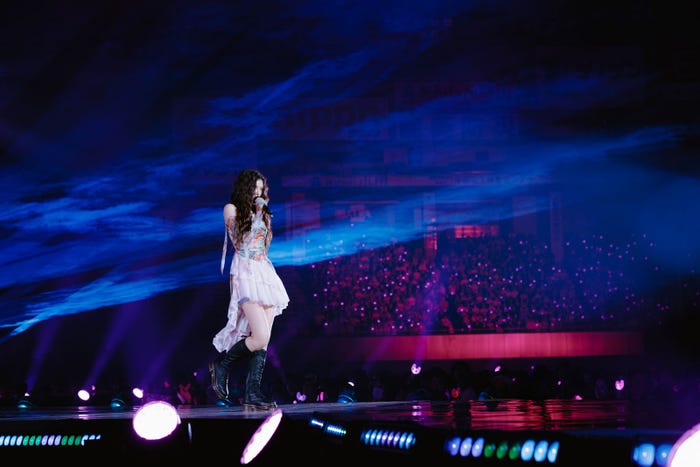 初公開の自作曲「Butterflies(With U)」を披露したDANIELLE/NewJeans(C)2024 ADOR. All Rights Reserved.